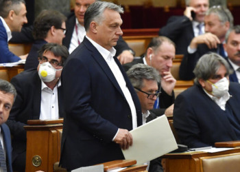 Oυγγαρία: Στον «πάγο» το κοινοβούλιο   για… το καλό μας;