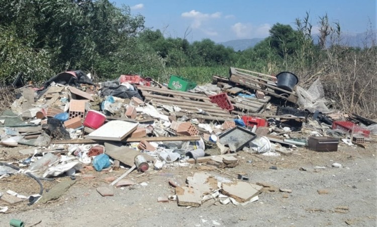 Να μη γίνει η άκρη του Ευρώτα χωματερή όλης της Λακωνίας