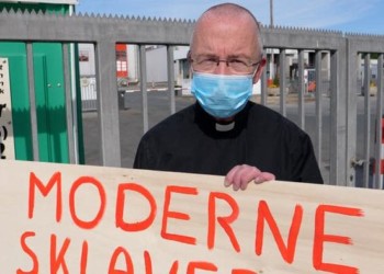 Εντείνεται η εκμετάλλευση,  δεν επιστρέφει απλά