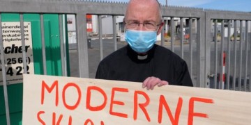 Εντείνεται η εκμετάλλευση,  δεν επιστρέφει απλά