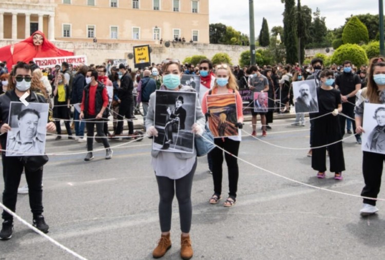 Η βίαιη ενηλικίωση