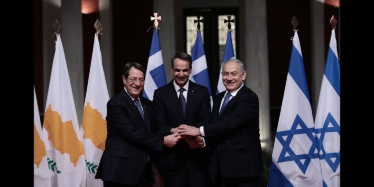 Πολυκομματική συναίνεση  για τον «αγωγό του αίματος»