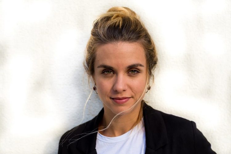 Ελεάνα Καυκαλά: Να θυμηθούμε τη χαμένη μας συλλογικότητα