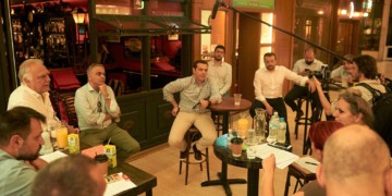 ΣΥΡΙΖΑ: «Κοινωνική αποστασιοποίηση» από το μαζικό κίνημα