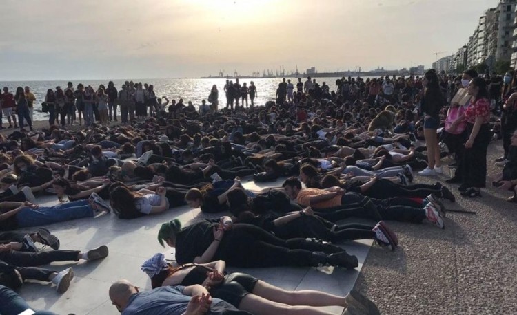 «Ανάσες» αλληλεγγύης σε Αθήνα, Θεσσαλονίκη και Πάτρα