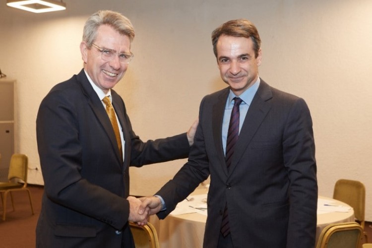 «Ναι μεν αλλά» από τη ΝΔ,  σε γραμμή Ομπάμα ο ΣΥΡΙΖΑ