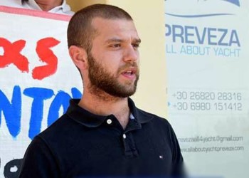 Δημήτρης Παπατζίκος: Πληρώνουμε από την τσέπη μας για υλικά προστασίας