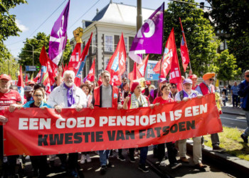 Συντάξεις στο έλεος των χρηματιστηρίων