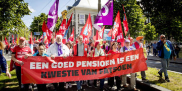 Συντάξεις στο έλεος των χρηματιστηρίων