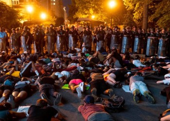 Εξέγερση του σήμερα,  όχι εικόνα από  το χθες ή το αύριο