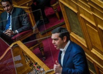 Παιχνίδια εντυπώσεων στη βουλή, κυνικά παζάρια στην ΕΕ