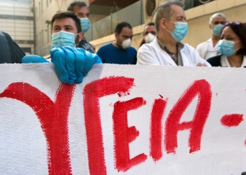 Δίδυμη πάλη κατά σκοταδισμού και αστικού τεχνοκρατισμού   