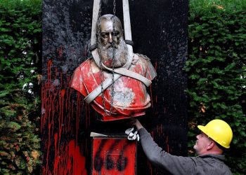 Καθυστερημένη και ανεπαρκής συγνώμη για το Κονγκό