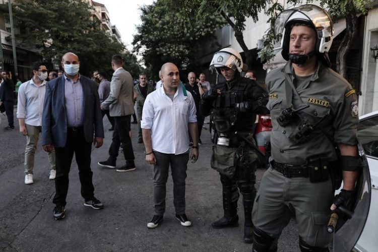 Μήνυση Μπογδάνου στον Σπύρο Δαπέργολα για ανάρτηση στο twitter