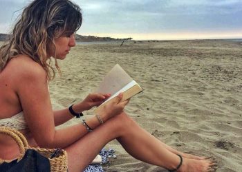 Λογοτεχνικά βιβλία για ένα περίεργο καλοκαίρι