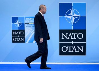 Γαλλία-Τουρκία: Κλιμακώνεται ο «εμφύλιος»  στο ΝΑΤΟ