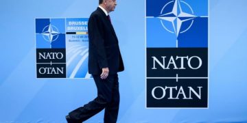 Γαλλία-Τουρκία: Κλιμακώνεται ο «εμφύλιος»  στο ΝΑΤΟ