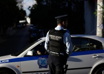 Εργαζόμενοι καταγγέλλουν αστυνομική «παρέμβαση» σε κινητοποίηση στον ΟΑΕΔ