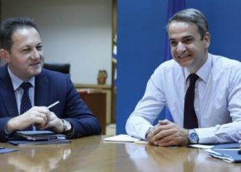 Πέτσινη ενημέρωση, τσεπωμένα κυβερνητικά ΜΜΕ