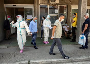 Covid-19: Ταξικότητα των κρουσμάτων  και της θεραπείας