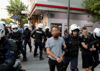 Μετά το «γύψο», το νεοδημοκρατικό απαρτχάιντ