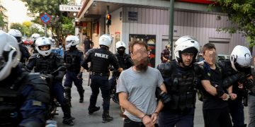 Μετά το «γύψο», το νεοδημοκρατικό απαρτχάιντ