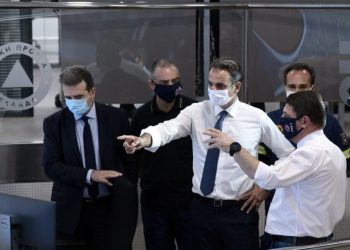 Μίνι ανασχηματισμός για συντονισμό νέας κοινωνικής επίθεσης