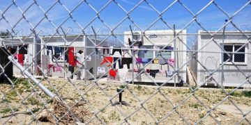 Ανταρσία στο Αιγαίο: Όχι στη φυλάκιση προσφύγων, να εκκενωθεί η ΒΙΑΛ