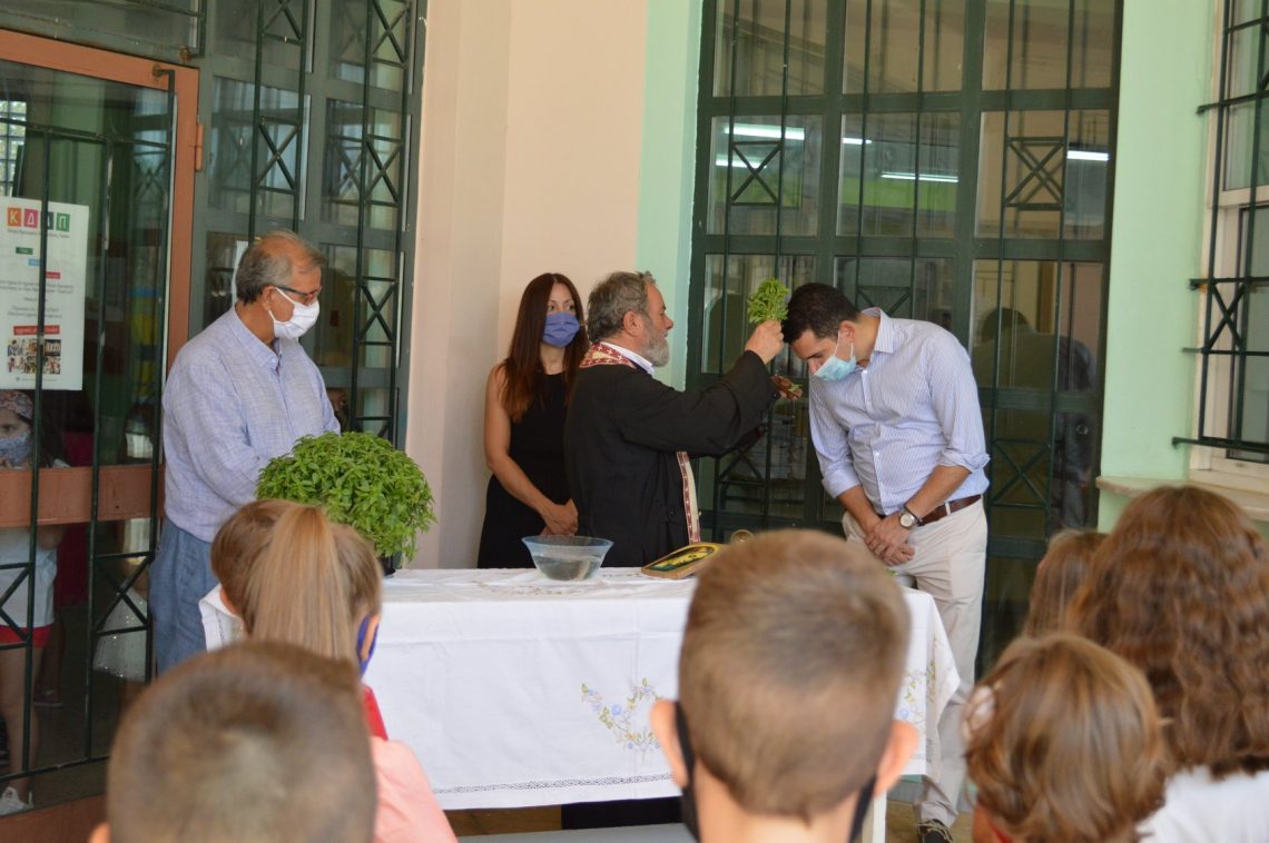 Ελπίδα οι αγώνες των μαθητών σε έναν κόσμο που νοσεί