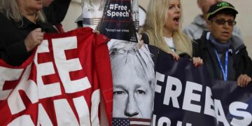 Δίκη Ασάνζ, σταθμός για τη δημοκρατία και τη δημοσιογραφία