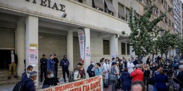 Το σύστημα του κέρδους και των εξοπλισμών δεν θέλει και δεν μπορεί να προστατέψει την δημόσια υγεία