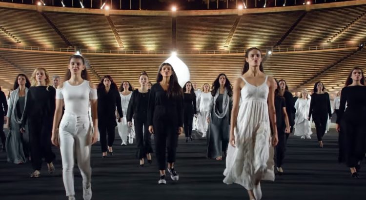 «Ελλάδα 2021»: Χοροί και μύθοι καλά κρατούν