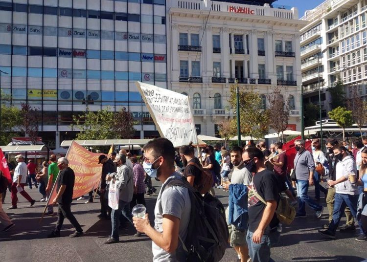 Πετυχημένη αντιπολεμική πορεία στην Αθήνα