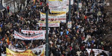 24ωρη πανελλαδική απεργία σήμερα στο Δημόσιο, πρόγευση αγώνων για την κυβέρνηση