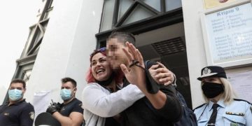 Eλεύθεροι οι 8 μαθητές, παραμένουν οι στημένες κατηγορίες (Photos/Video)