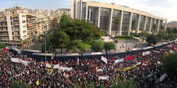 Ένοχοι ο Μιχαλολιάκος και η εγκληματική Χρυσή Αυγή!