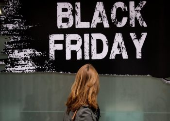 Ταξική Κίνηση Θεσσαλονίκης για Black Friday: Χιλιάδες εργαζόμενοι δουλεύουν «μαύρα» και ελαστικά