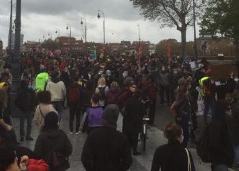 ΗΠΑ, Γαλλία, Ιταλία, Ισπανία, Πολωνία, Ελλάδα  – Οι διαδηλώσεις μας δεν είναι παράνομες!