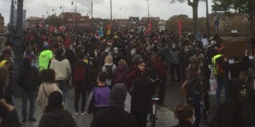 ΗΠΑ, Γαλλία, Ιταλία, Ισπανία, Πολωνία, Ελλάδα  – Οι διαδηλώσεις μας δεν είναι παράνομες!