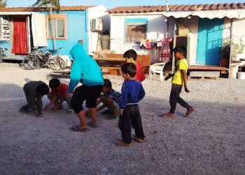 Οι πλημμυροπαθείς της Καρδίτσας αλληλέγγυοι στους πρόσφυγες του Ελαιώνα