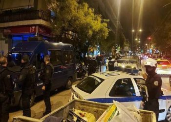 Γαλάτσι: Τα ΜΑΤ χτυπούσαν και μέσα στην καφετέρια