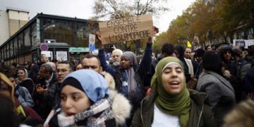 Ταξική διεθνιστική αλληλεγγύη αντί για «πόλεμο πολιτισμών»