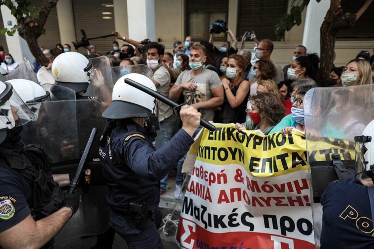 Mόνο «φάρμακο» η καταστολή και οι απαγορεύσεις  για την κυβέρνηση