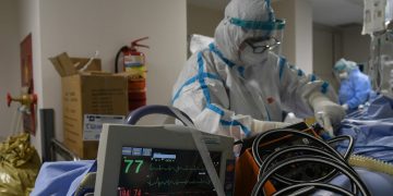 Συνολική και χωρίς παζάρια επίταξη των ιδιωτικών κλινικών!