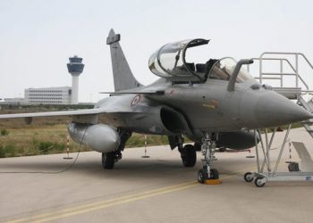 Επενδύσεις σε κανόνια, αντί για φάρμακα