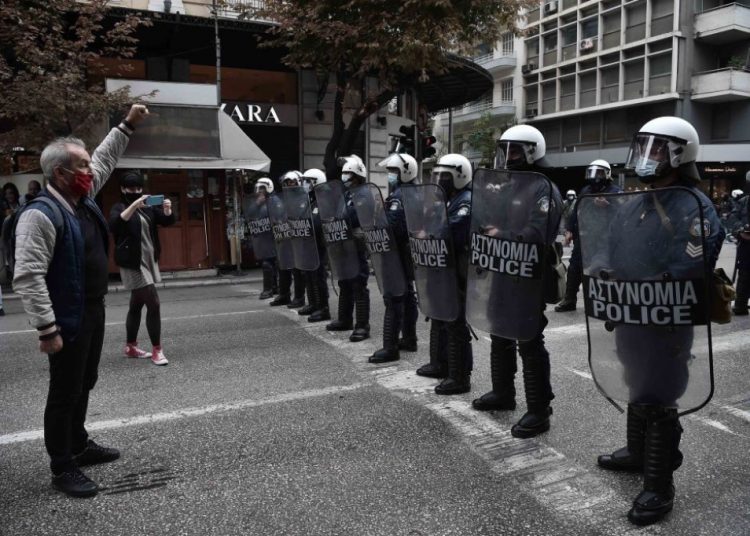 Θεσσαλονίκη: Το «Πότε θα κάνει ξαστεριά» έσπασε την τρομοκρατία