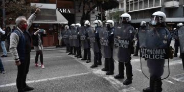 Θεσσαλονίκη: Το «Πότε θα κάνει ξαστεριά» έσπασε την τρομοκρατία