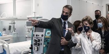 ΕΣΥ: Κυβερνητικές «αλχημείες» αντί για μόνιμη θωράκιση