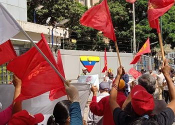 Βενεζουέλα: Αριστερή αντιπολίτευση  απέναντι στον Μαδούρο