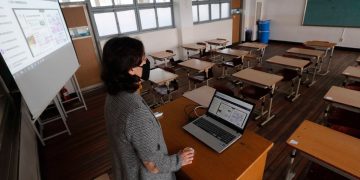 Τηλεκπαίδευση: Νέος ταξικός φραγμός η e-αξιολόγηση των μαθητών